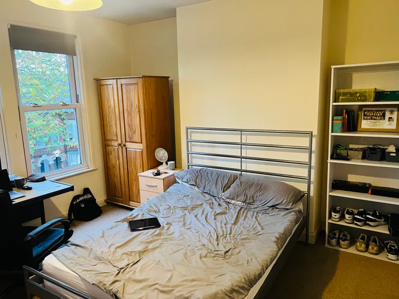 128 Radford Boulevard - 4 Bedroom 3 Bathroom Student House - Thumbnail 7